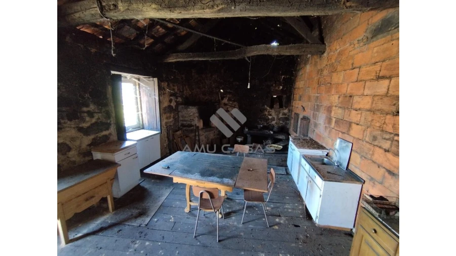 Moradia T3 para Venda em Chave Foto 6