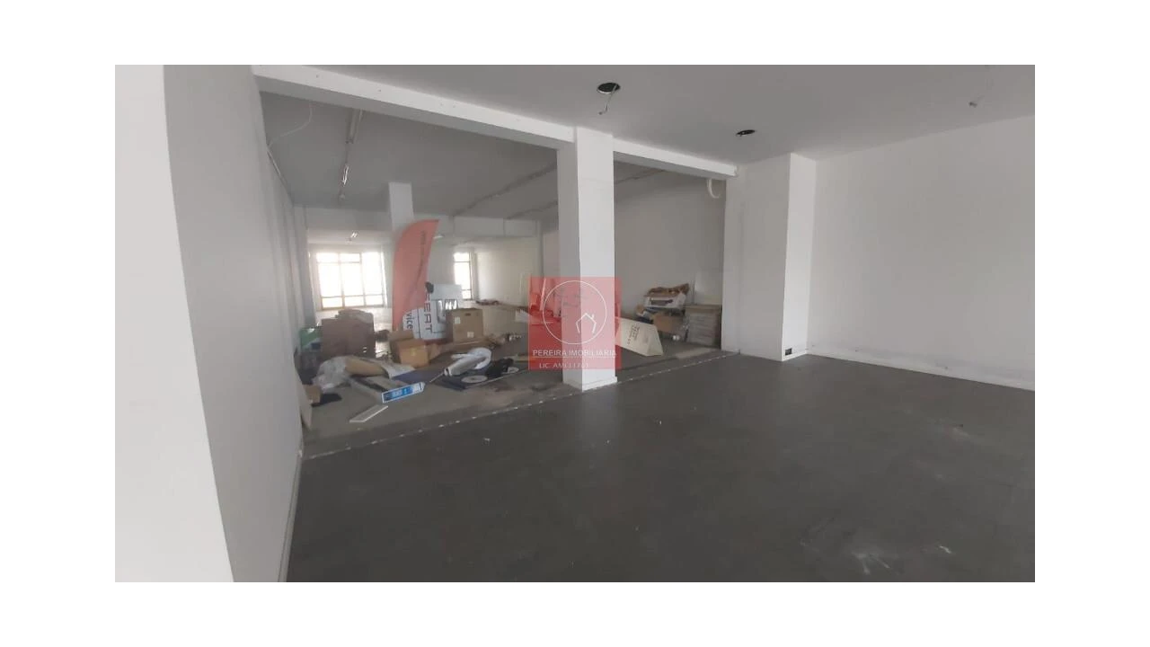 Loja para Arrendamento em Barcelos, V.Boa, V.Frescainha Foto 19