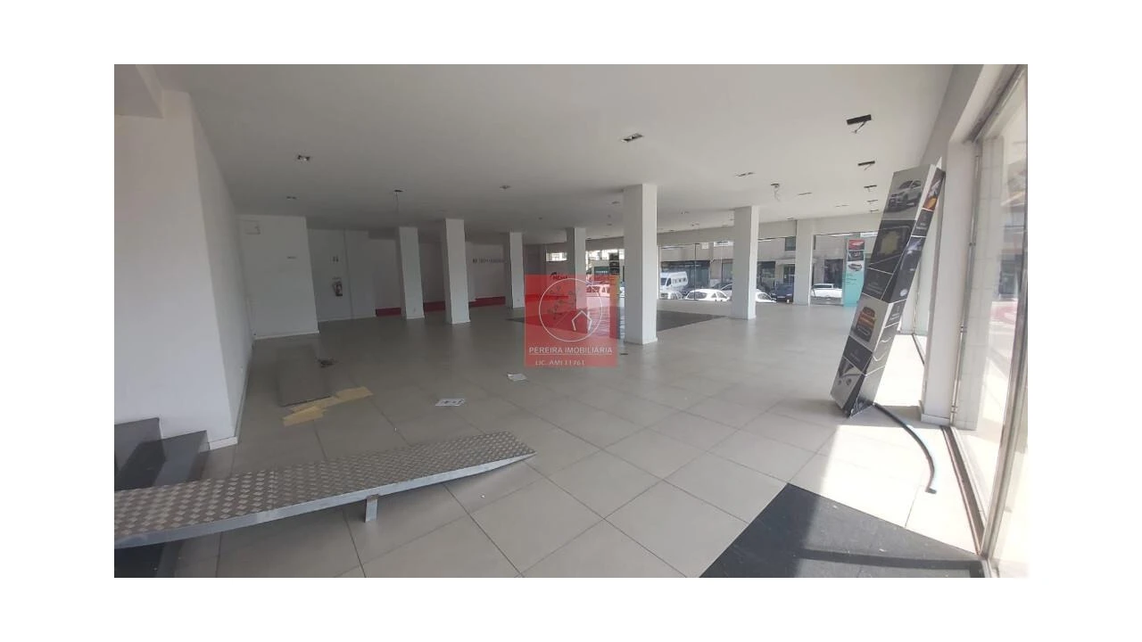 Loja para Arrendamento em Barcelos, V.Boa, V.Frescainha Foto 13