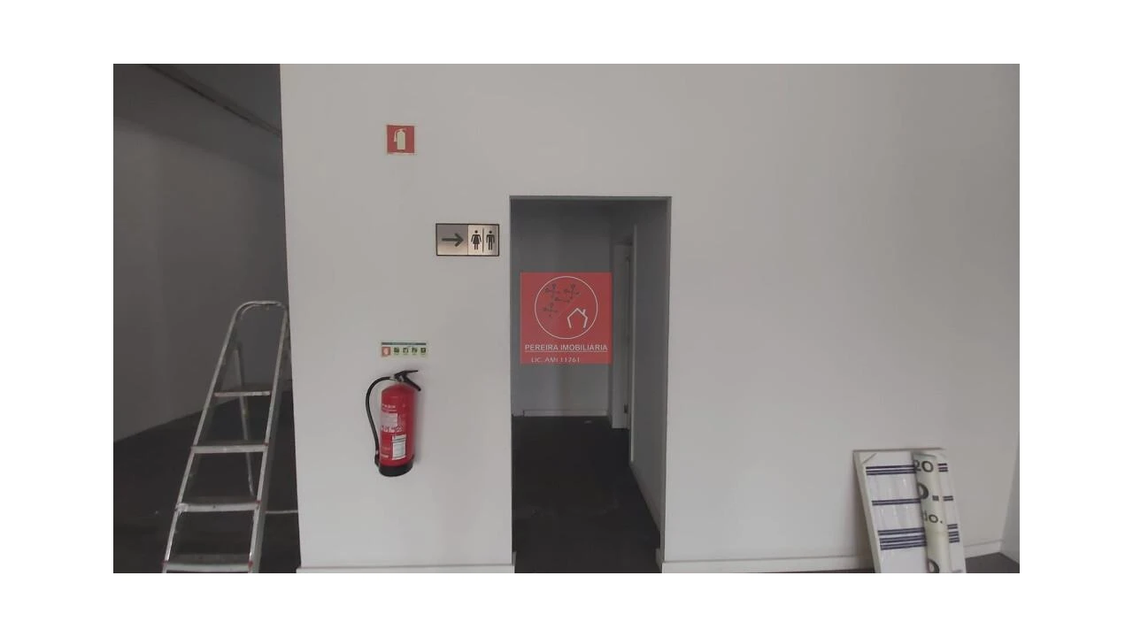 Loja para Arrendamento em Barcelos, V.Boa, V.Frescainha Foto 22