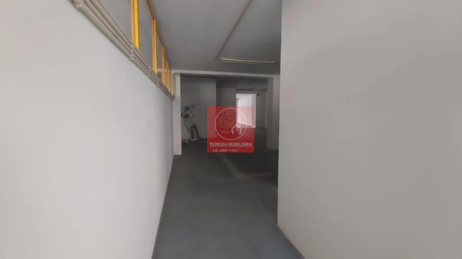 Loja para Arrendamento em Barcelos, V.Boa, V.Frescainha Foto 4