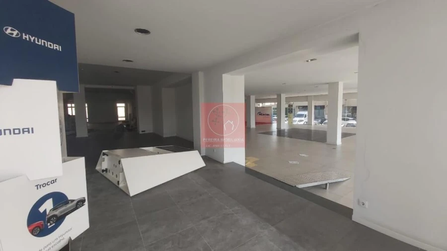 Loja para Arrendamento em Barcelos, V.Boa, V.Frescainha Foto 15