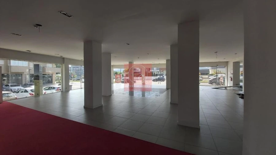 Loja para Arrendamento em Barcelos, V.Boa, V.Frescainha Foto 10
