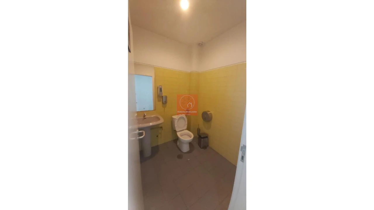 Loja para Arrendamento em Barcelos, V.Boa, V.Frescainha Foto 20