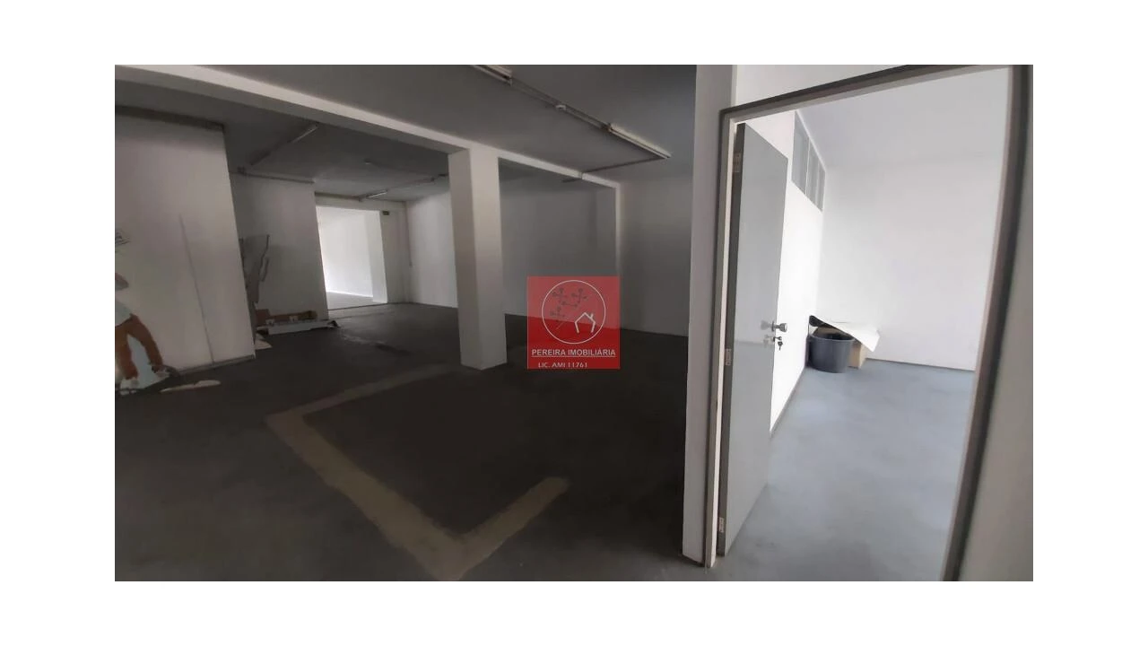 Loja para Arrendamento em Barcelos, V.Boa, V.Frescainha Foto 6