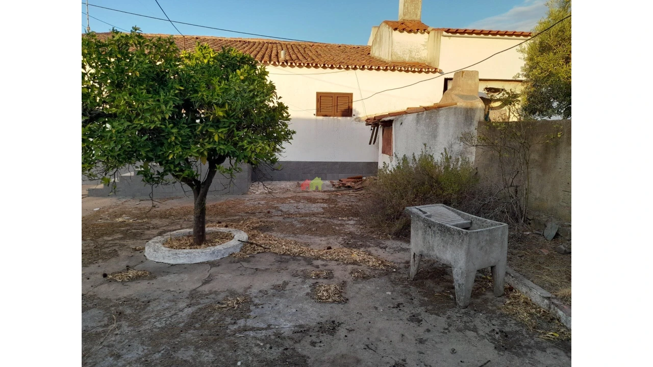 Moradia T4 para Venda em Campo e Campinho Foto 9