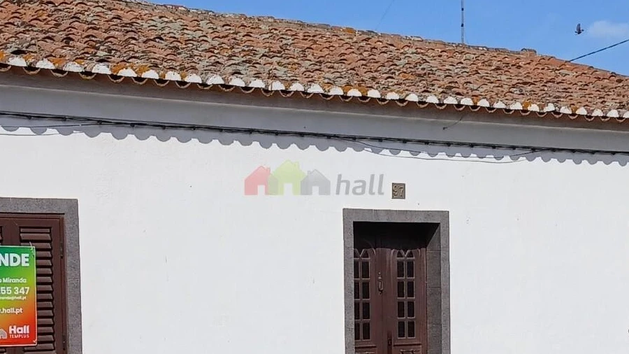 Moradia T4 para Venda em Campo e Campinho