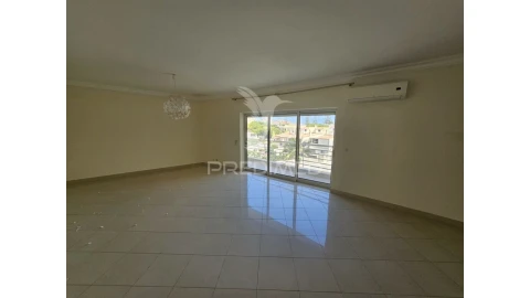 Apartamento T3 para Venda em Quarteira