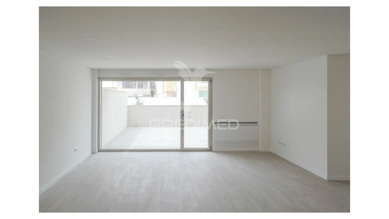 Apartamento T5 para Venda em Gafanha da Encarnação Foto 4