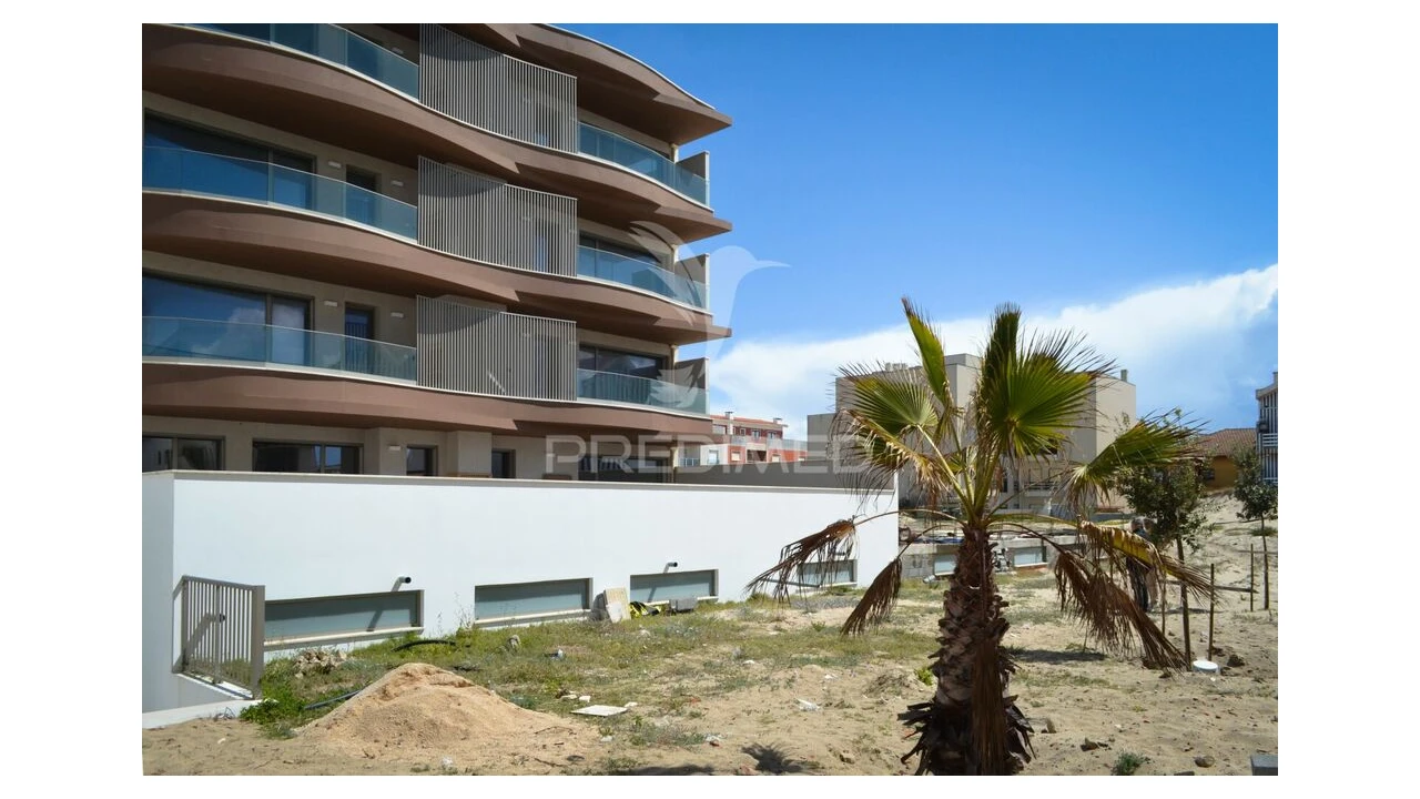 Apartamento T5 para Venda em Gafanha da Encarnação Foto 1