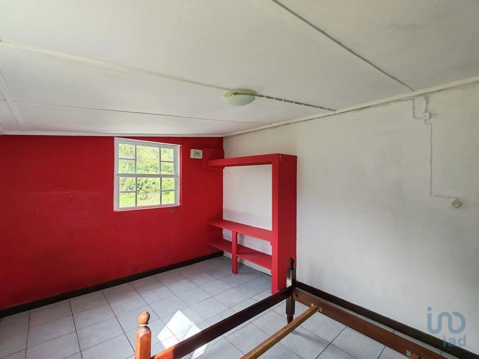 Moradia T3 para Venda em Lajes do Pico Foto 3