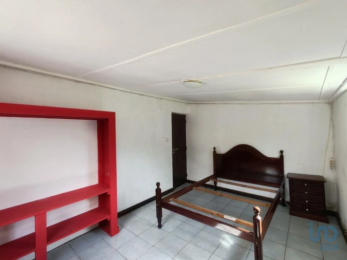 Moradia T3 para Venda em Lajes do Pico Foto 4