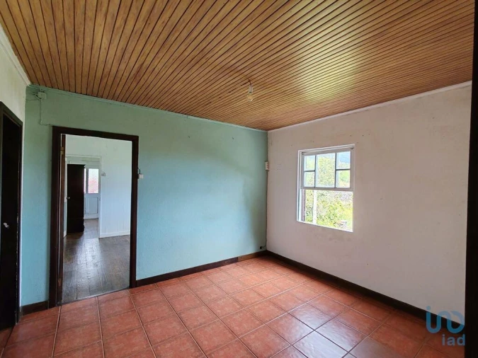 Moradia T3 para Venda em Lajes do Pico Foto 9