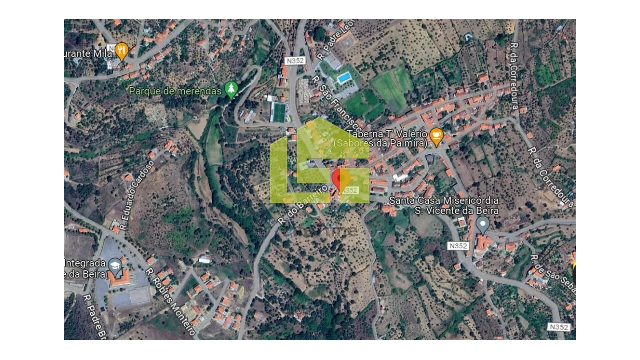 Loja para Venda em São Vicente da Beira Foto 10
