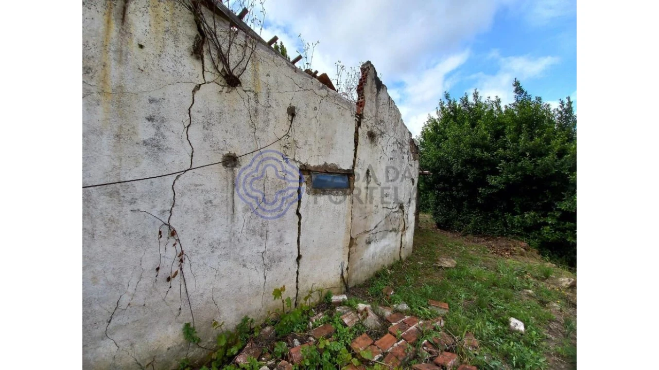 Moradia T3 para Venda em Casais e Alviobeira Foto 5