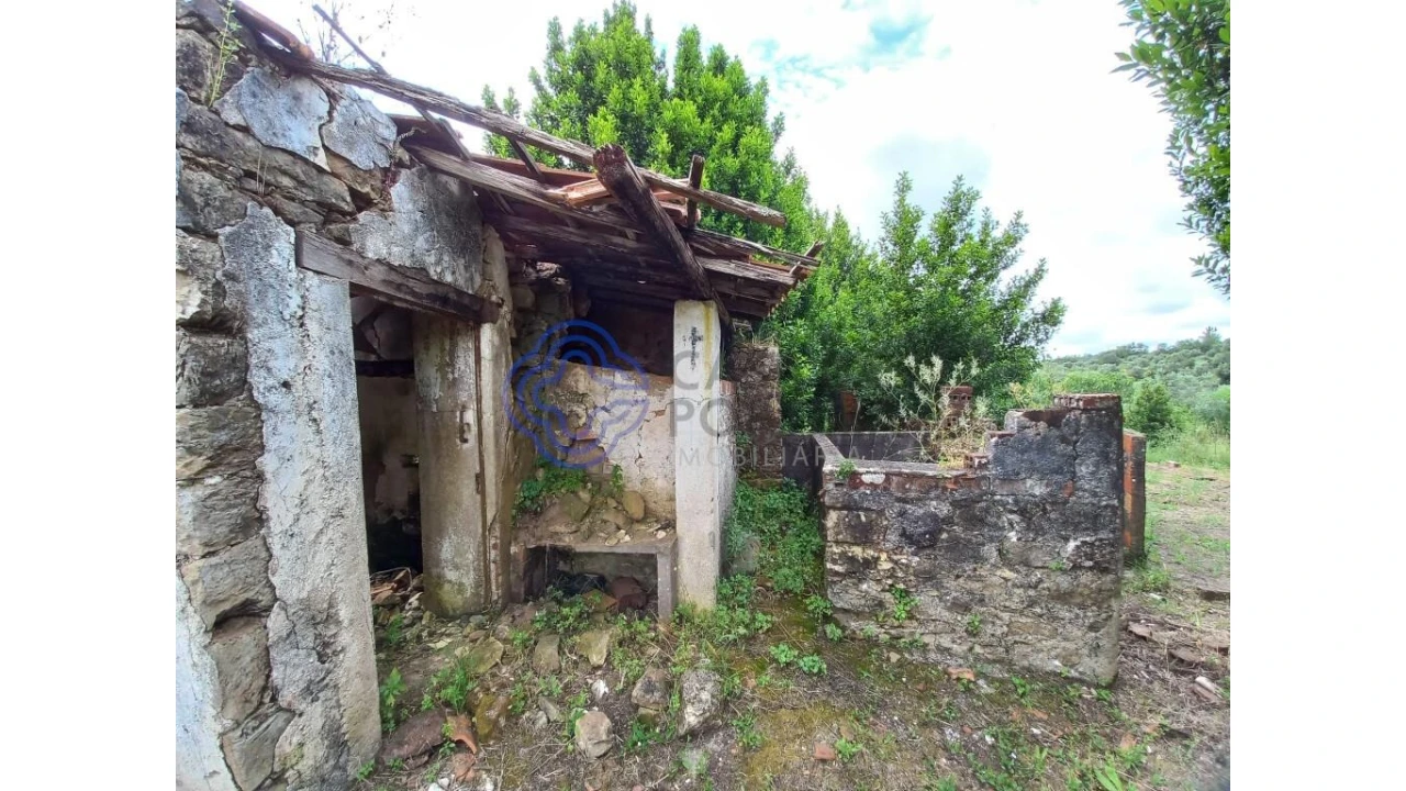 Moradia T3 para Venda em Casais e Alviobeira Foto 6