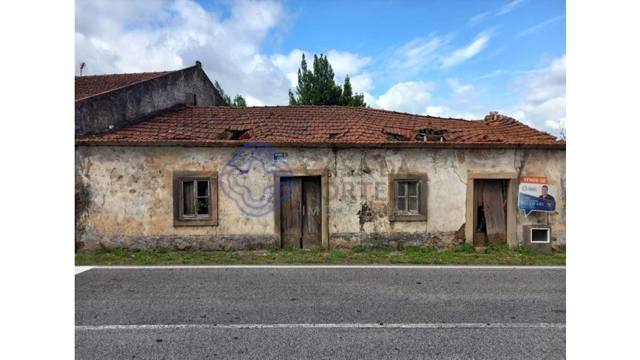 Moradia T3 para Venda em Casais e Alviobeira