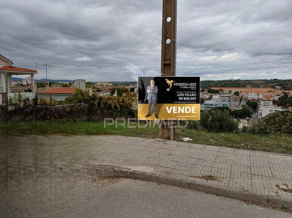 Terreno para Venda em Torres Novas (Santa Maria, Salvador e Santiago) Foto 1