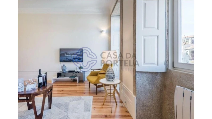 Apartamento T1 para Venda em Cedofeita, Santo Ildefonso, Sé, Miragaia, São Nicolau e Vitória Foto 3