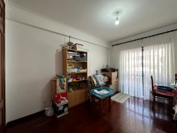 Apartamento T5 para Venda em Santo Antonio dos Olivais