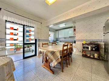 Apartamento T5 para Venda em Santo Antonio dos Olivais