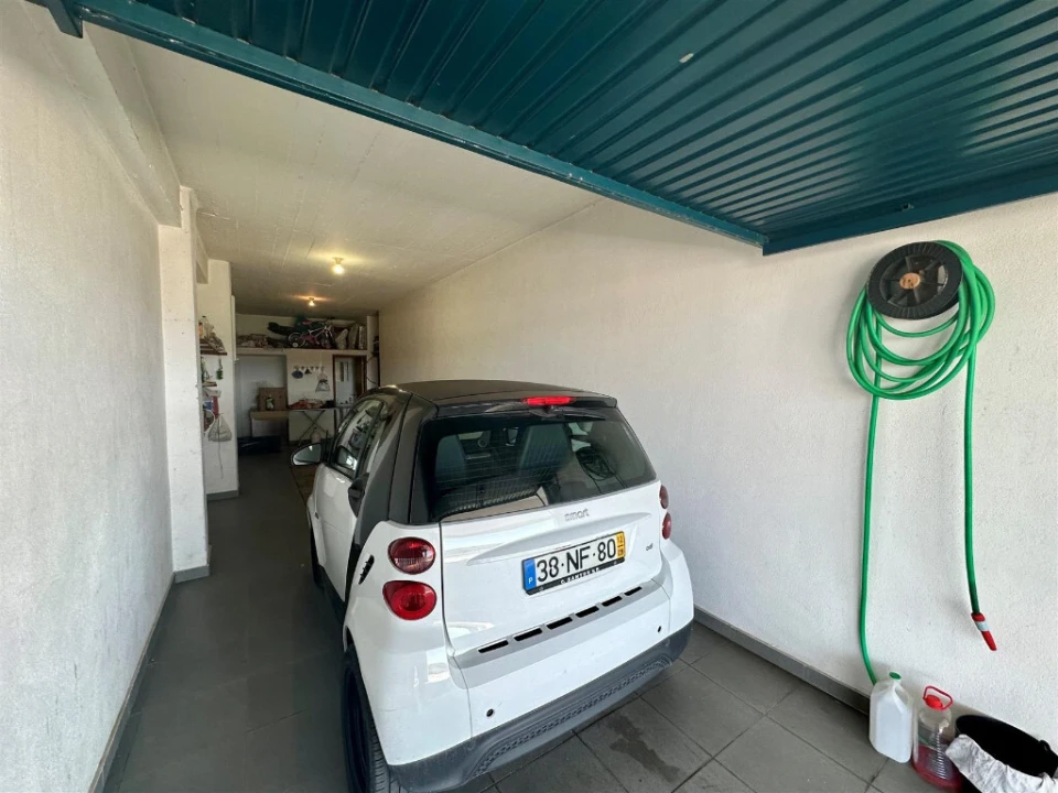 Apartamento T5 para Venda em Santo Antonio dos Olivais Foto 23