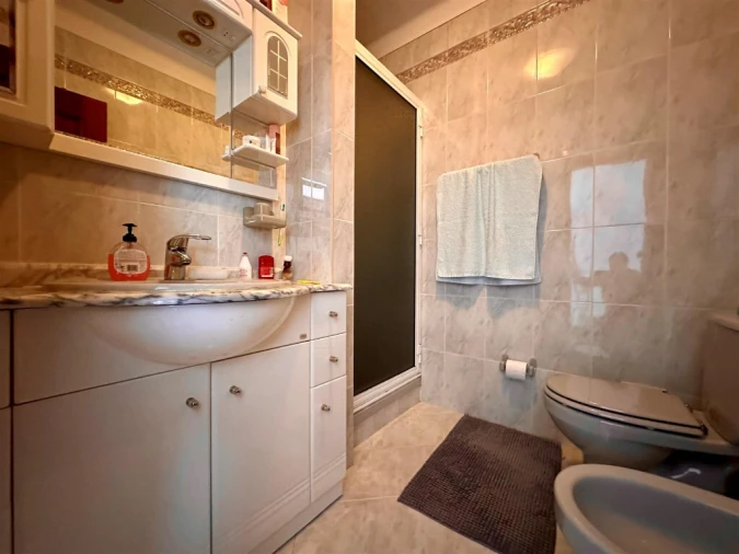 Apartamento T5 para Venda em Santo Antonio dos Olivais Foto 13