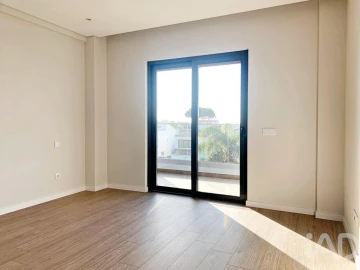 Apartamento T2 para Venda em Montenegro