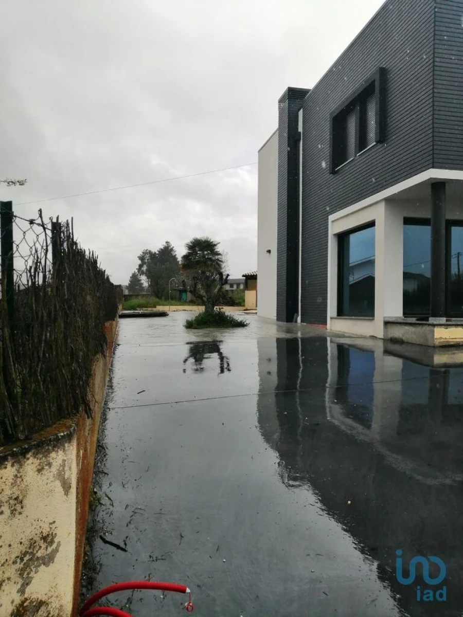 Moradia T4 para Venda em Vale de Anta Foto 11