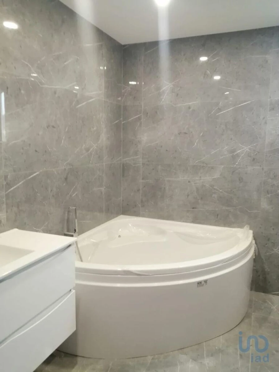 Moradia T4 para Venda em Vale de Anta Foto 8