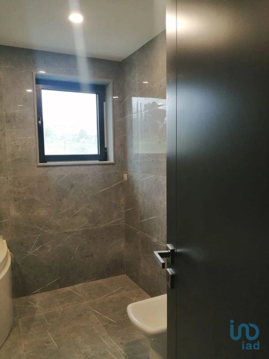 Moradia T4 para Venda em Vale de Anta Foto 10