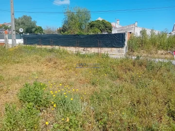 Terreno para Venda em Santo Antonio da Charneca