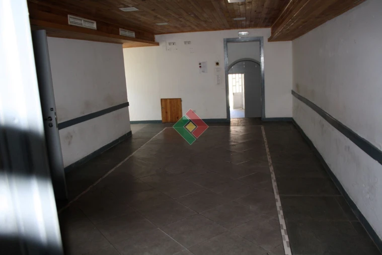 Prédio para Venda em Camarate, Unhos e Apelação Foto 5