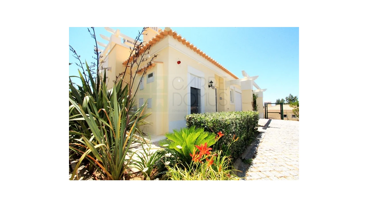 Moradia T3 para Venda em Castro Marim Foto 2