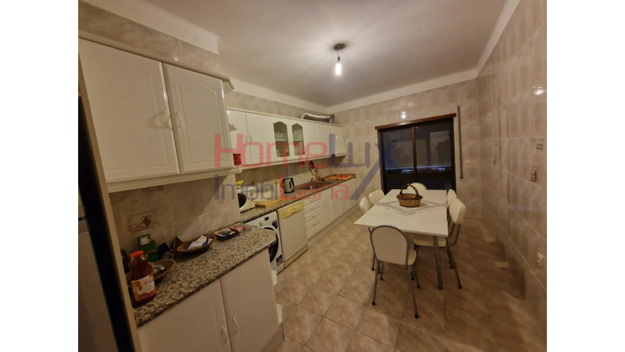Apartamento T3 para Venda em Castro Daire Foto 6