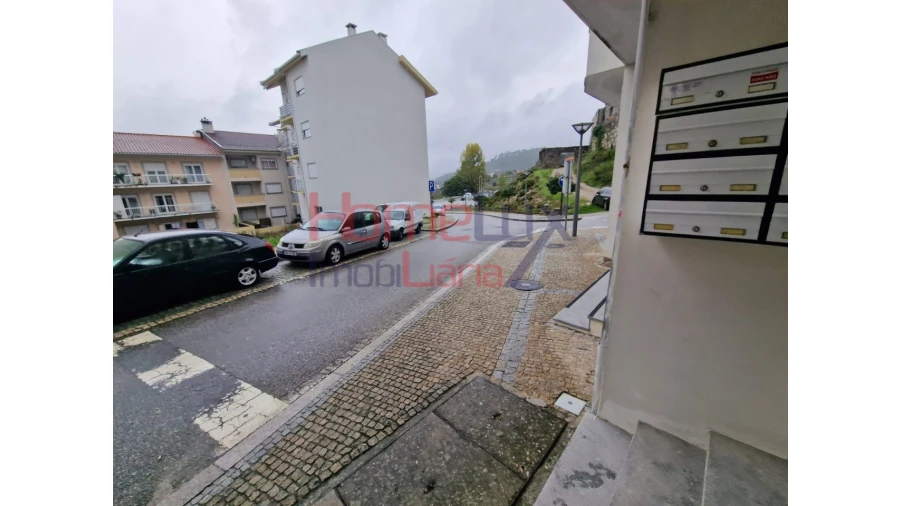 Apartamento T3 para Venda em Castro Daire Foto 4