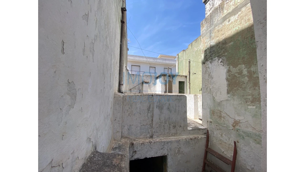 Moradia T2 para Venda em Vila Real de Santo Antonio Foto 40