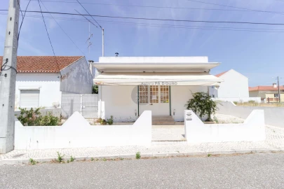 Moradia T3 para Venda em Marvila, Ribeira Santarém, São Salvador, São Nicolau