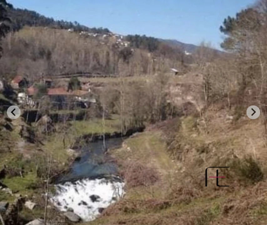 Terreno para Venda em Campelo e Ovil Foto 2
