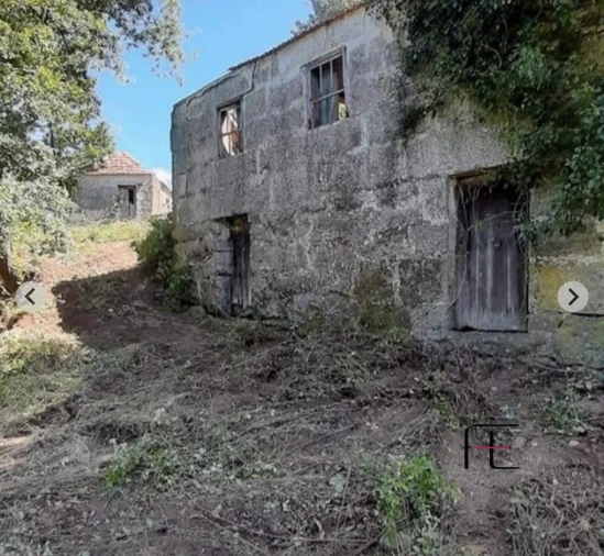 Terreno para Venda em Campelo e Ovil