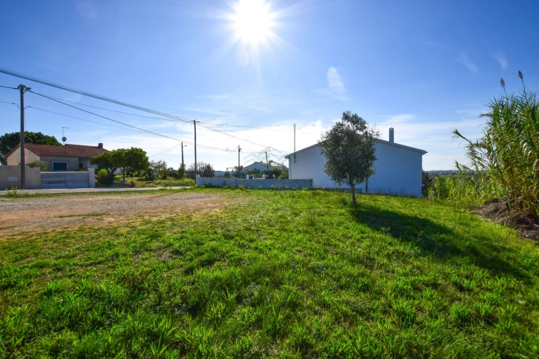 Terreno Misto para Venda em Brogueira, Parceiros de Igreja e Alcorochel Foto 9