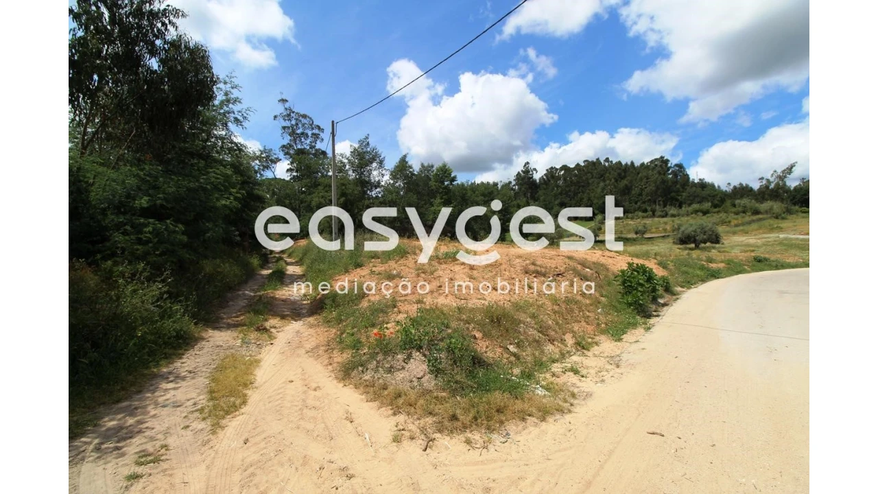 Terreno para Venda em Meãs do Campo Foto 3