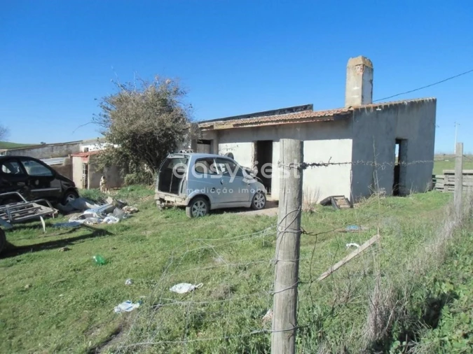 Moradia T6 para Venda em Santo Agostinho e São João Baptista e Santo Amador Foto 1