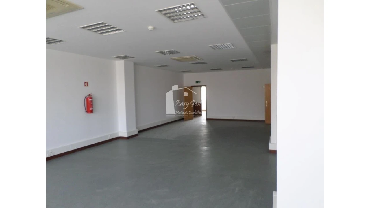 Loja para Venda em Ajuda Foto 4