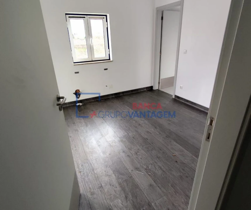 Loja para Venda em Vila Nova de Foz Côa Foto 12