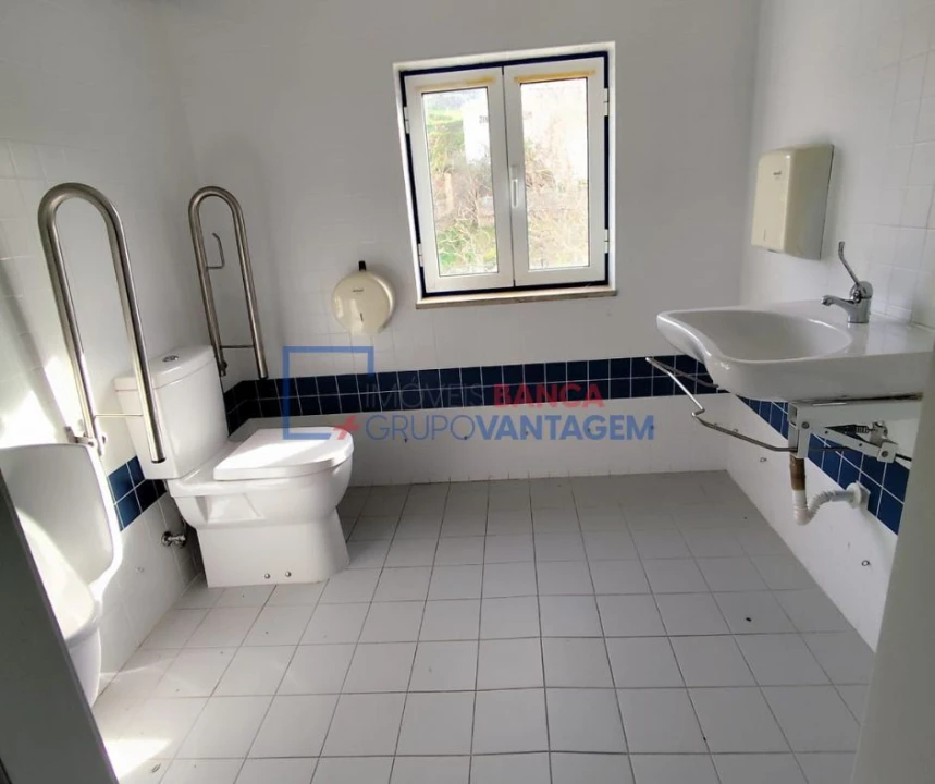 Loja para Venda em Vila Nova de Foz Côa Foto 20