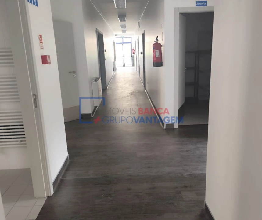 Loja para Venda em Vila Nova de Foz Côa Foto 21