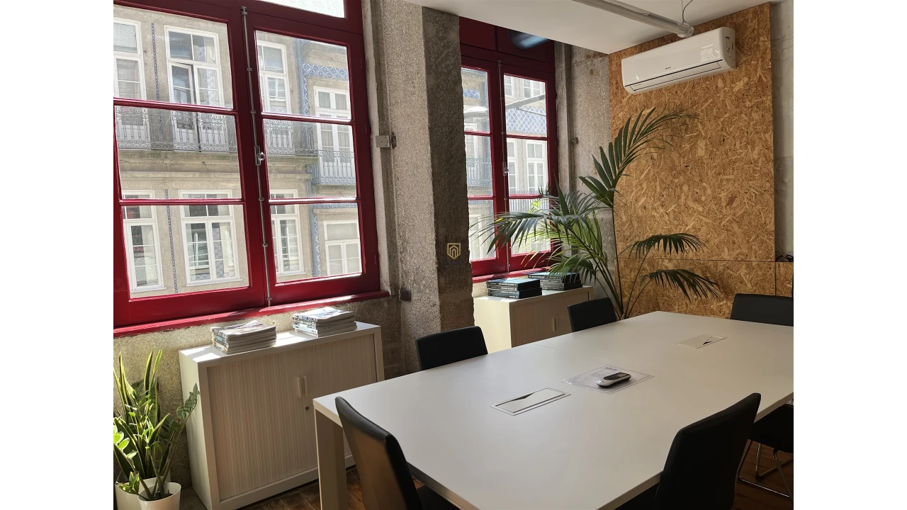 Escritório para Arrendamento em Cedofeita, Santo Ildefonso, Sé, Miragaia, São Nicolau e Vitória Foto 8