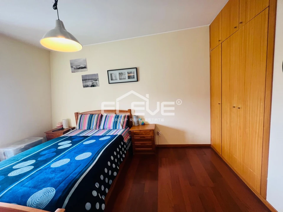 Apartamento T4 para Venda em Oliveira do Douro Foto 10