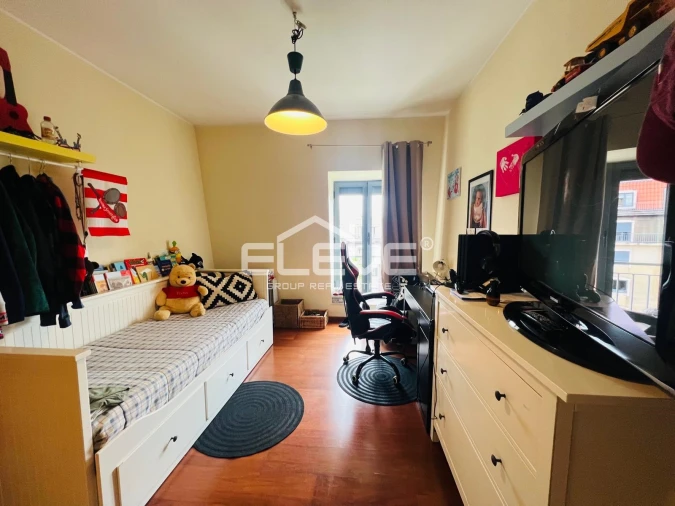 Apartamento T4 para Venda em Oliveira do Douro Foto 8